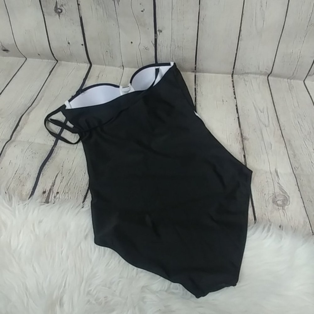 Patchwork One Piece Black And White Swimsuit - image 4